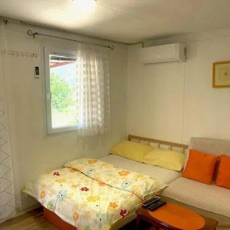 Smještaj Dada 特雷比涅