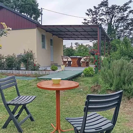 بيت للعطل Smjestaj Dada *